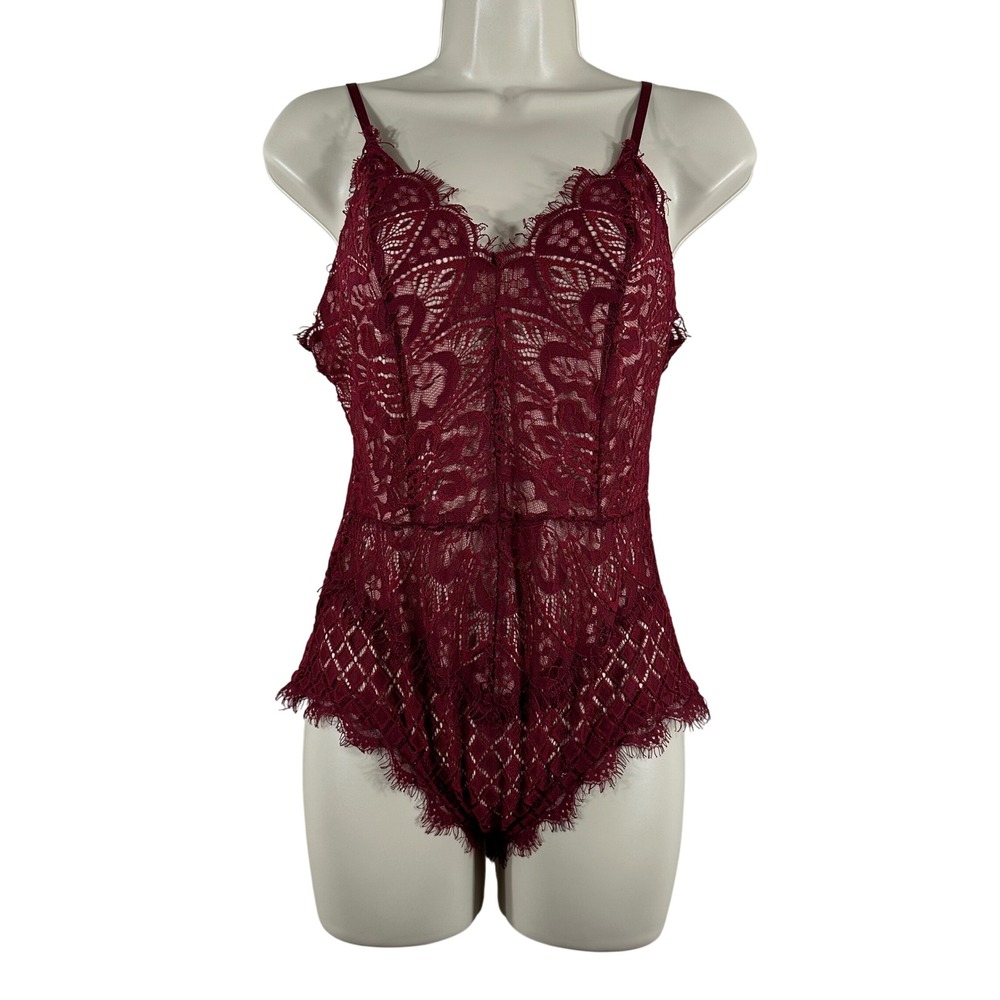 VERA & LUCY‎ Women's Bodysuit Maroon Lace Lines Raw Edges Romantic Size M